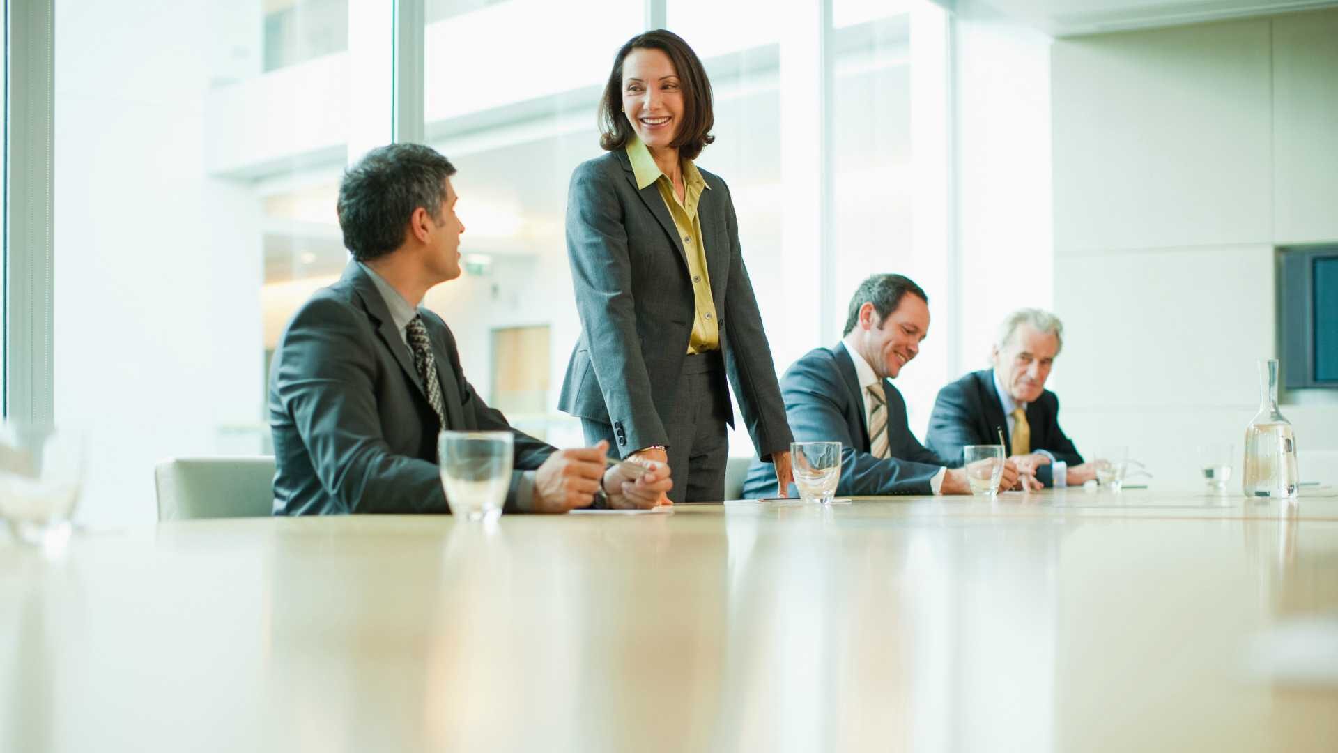 The 5 Cs of Leadership Presence - Training Industry